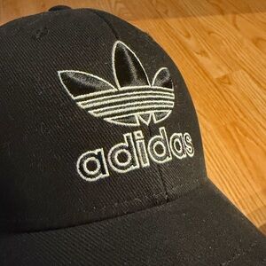 adidas Originals Men's Icon Trefoil Snapback 2.0 Hat